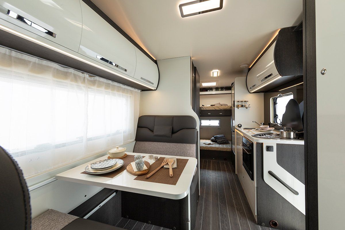 Motorhome Rental - 6 berth Zefiro 675 - Wests Motorhome Hire UK 