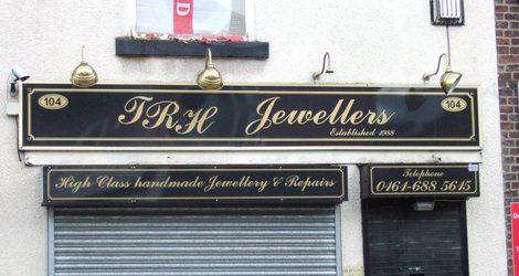 Traditional signwriting