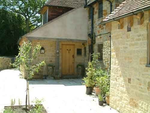 Exterior view of the sussex cottage