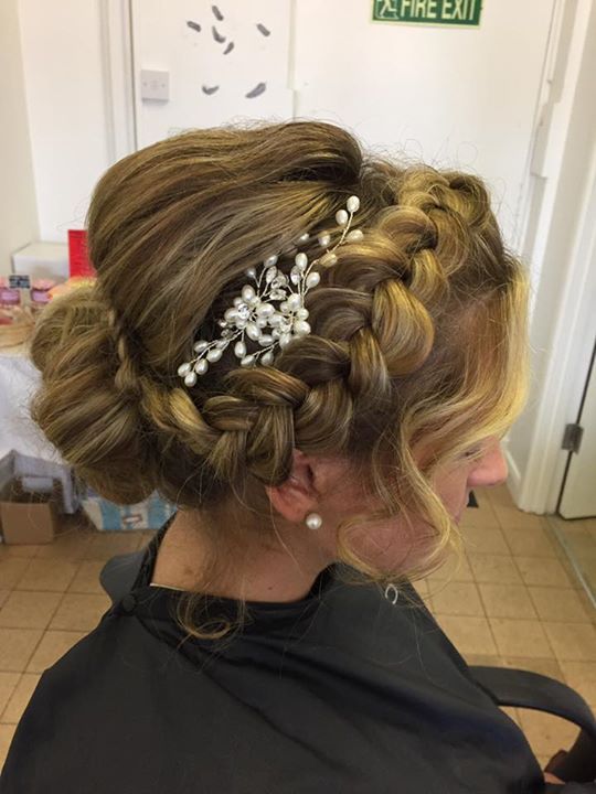 bridal hair in Reading