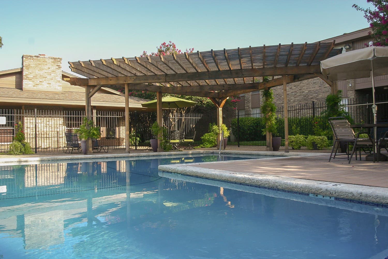 pool 2