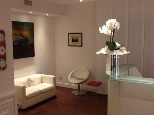 dettaglio sala attesa studio di Bari