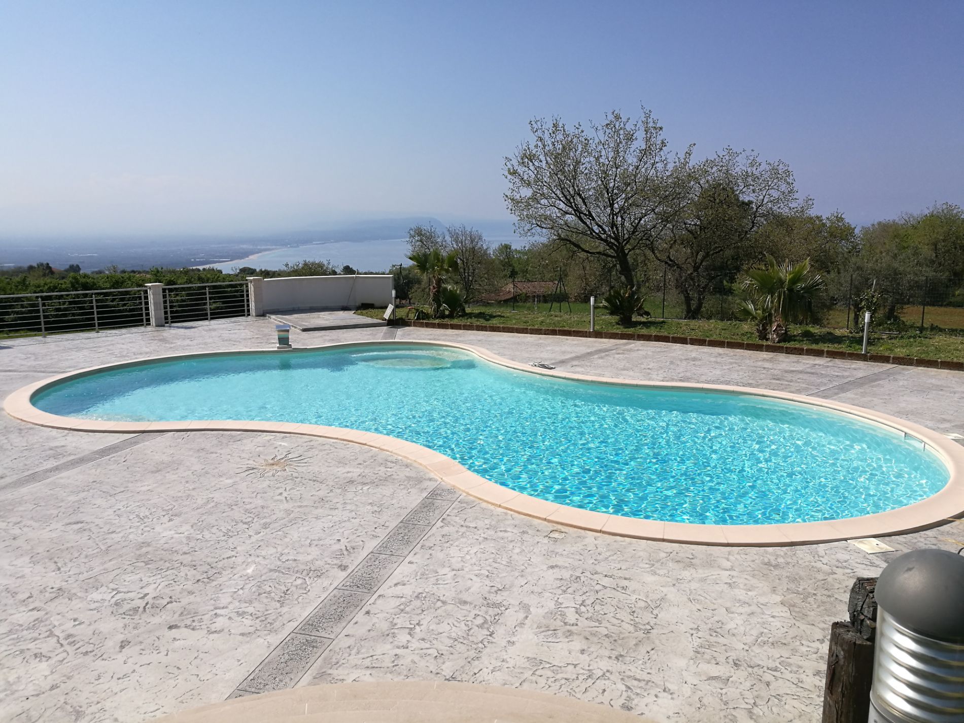 piscina interrata Solaris all'aperto