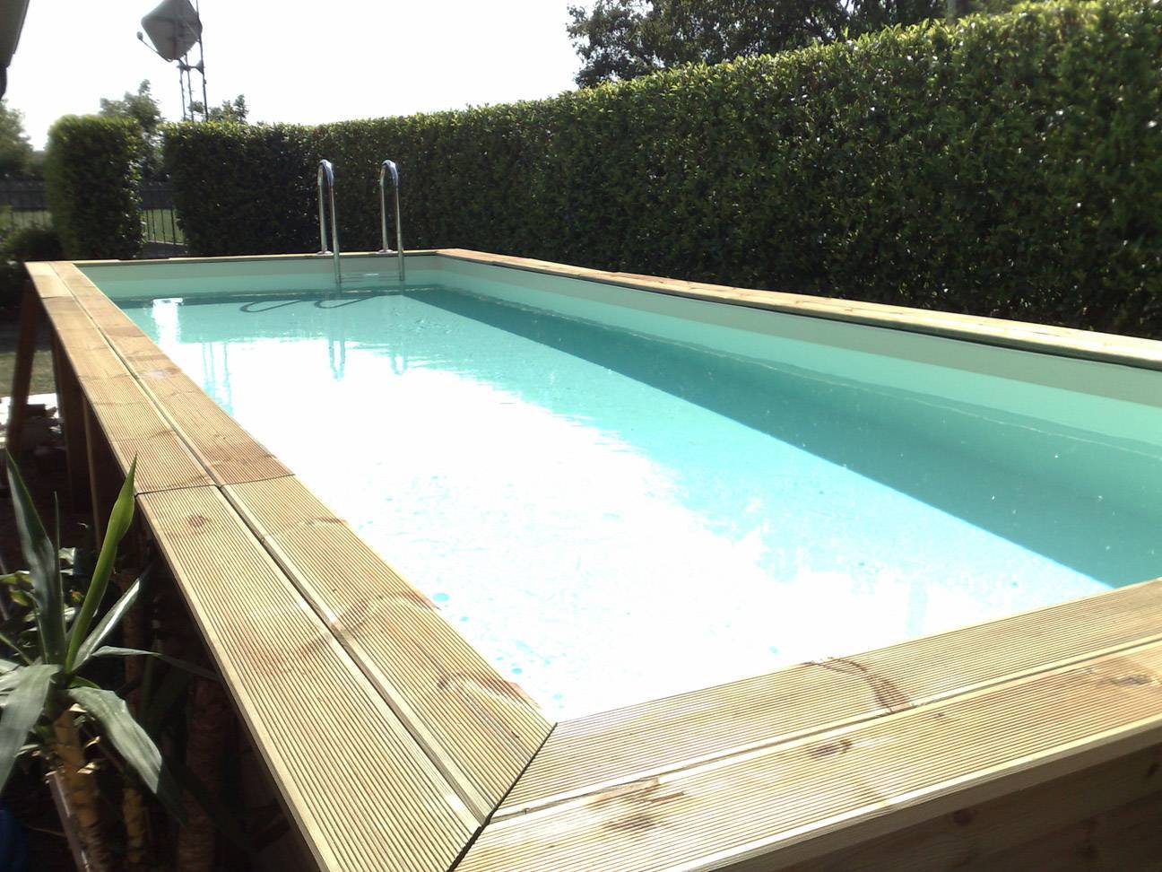 grande piscina fuori terra