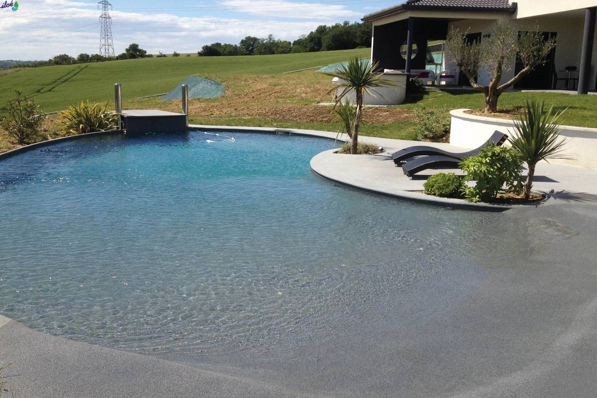 piscina da sottoporre a trattamento di depurazione dell'acqua