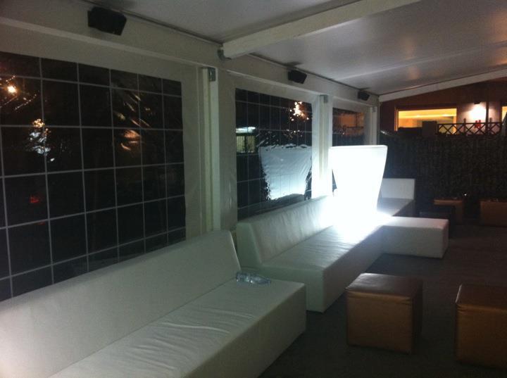 Gazebo chiuso per bar