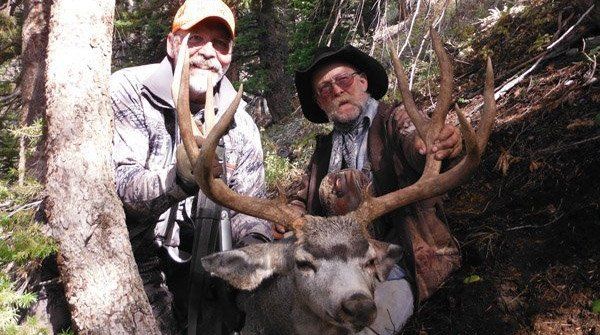 Record Wyoming Mule Deer Hunt Wyoming mule deer hunting, WY mule deer hunt, Wyoming Outfitter