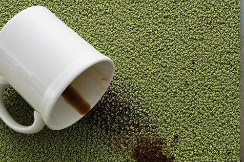 moquette macchiata di caffè