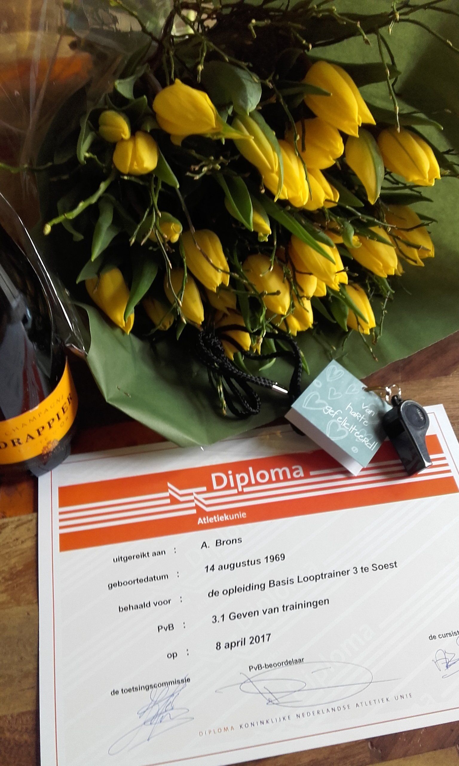 diploma Atletiekunie hardlooptrainer Arno Brons