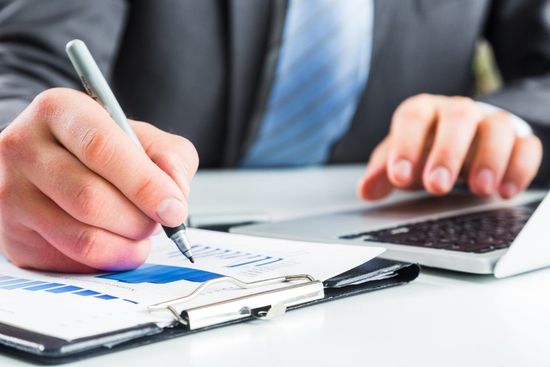 Assistenza e contratti multilingua
