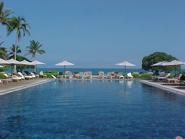 Side Sea View with Pool - Oahu HI - Pacific AquaScapes