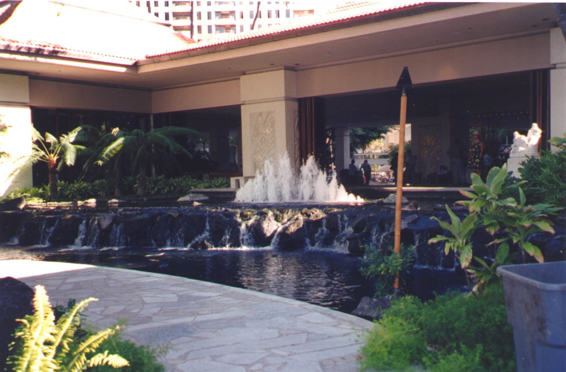 Hilton Hawaiian Village - Oahu HI - Pacific AquaScapes