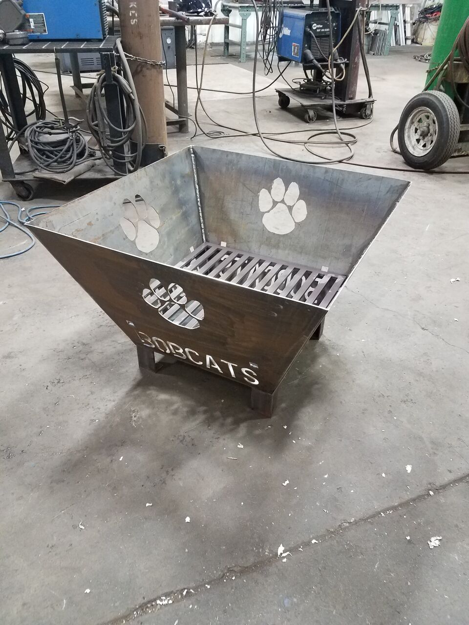 11 Gauge Steel Fire Pit - Custom Cutting in East Chicago, IN