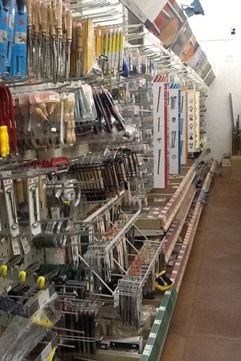 reparto di attrezzi per il bricolage