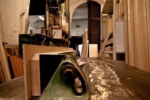 taglio di asse in legno