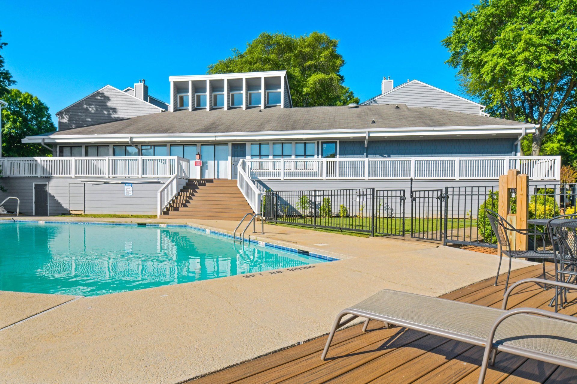 Pool | Amber Lake Apartment Homes