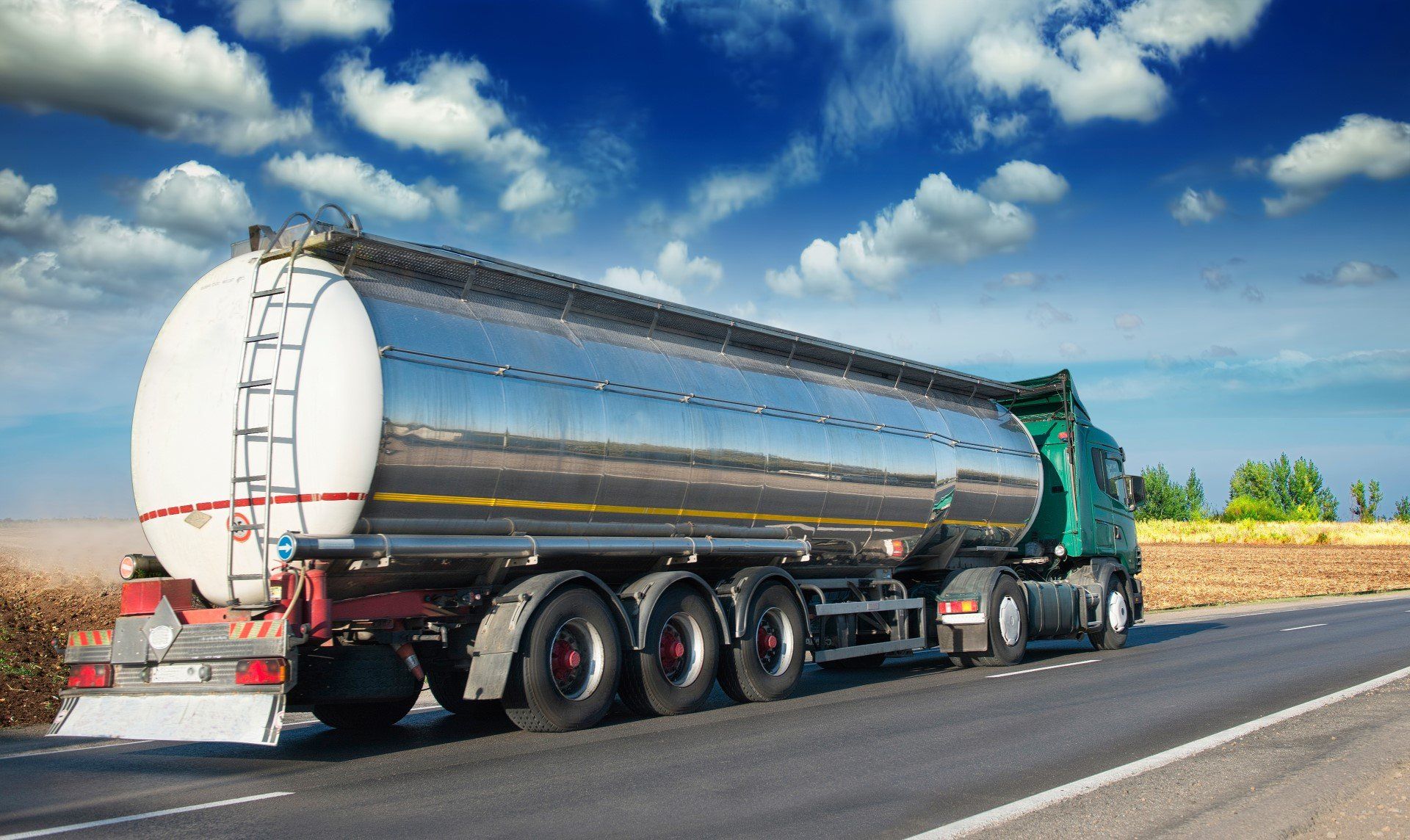 camion trasporto rifiuti liquidi