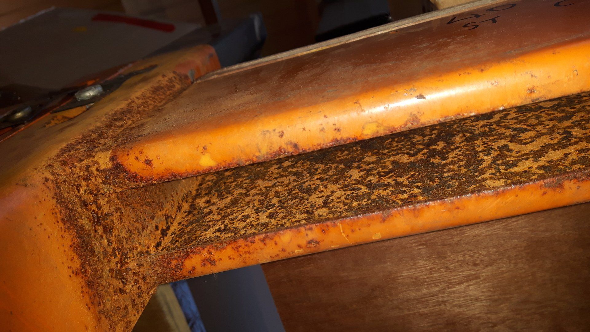 SEMA approved racking inspector pallet racking beam corrosion