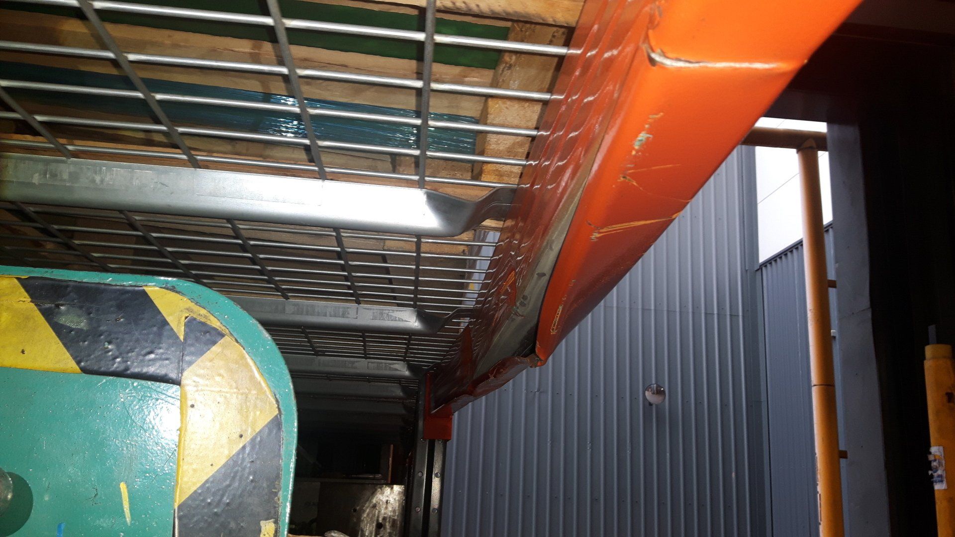SEMA approved racking inspector pallet racking  beam damage