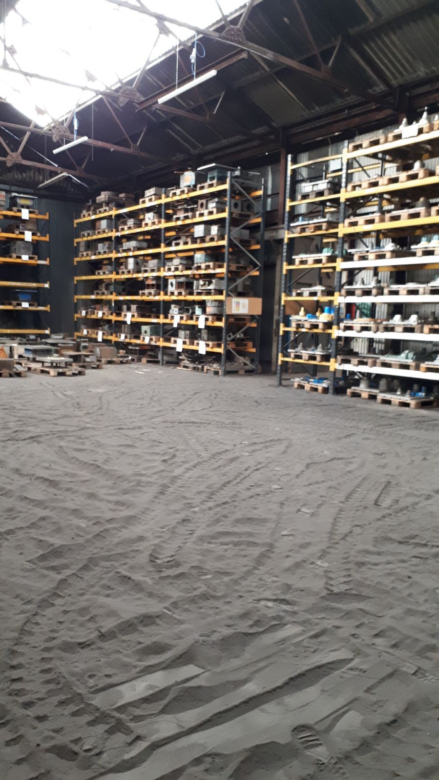 SEMA approved racking inspector - poor housekeeping