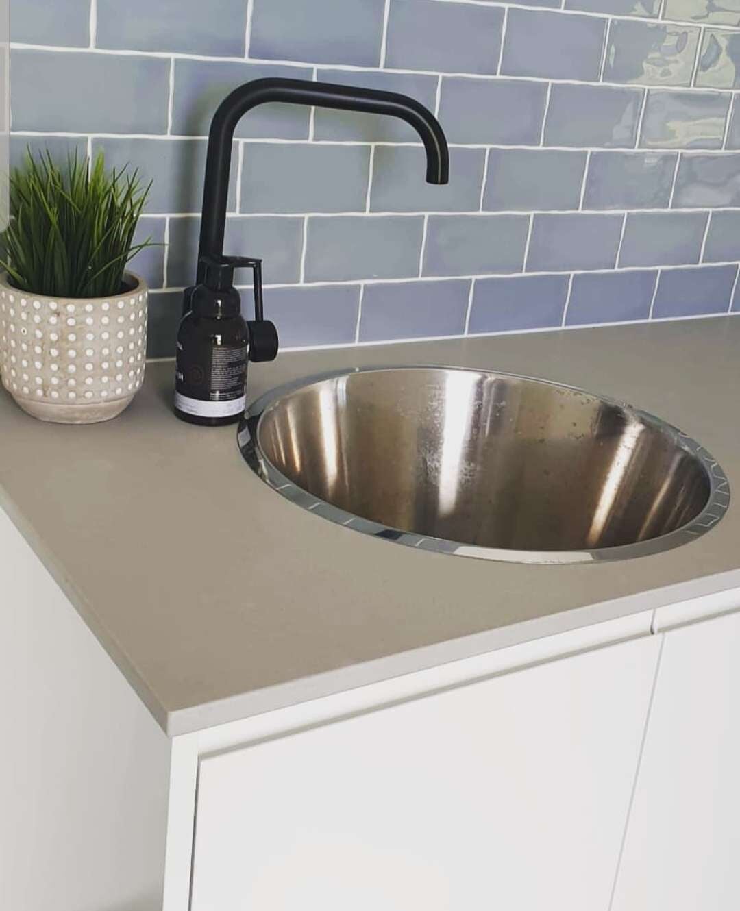 Metal Sink — DMB Kitchens in Port Macquarie, NSW