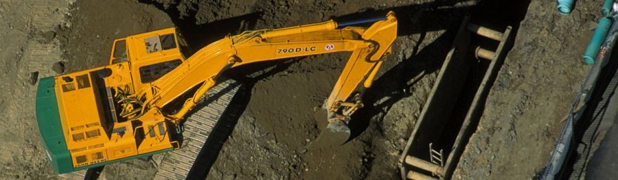 machine dredging sand