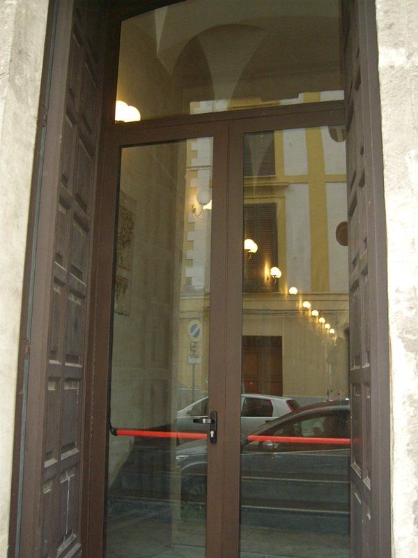 dettagli portone