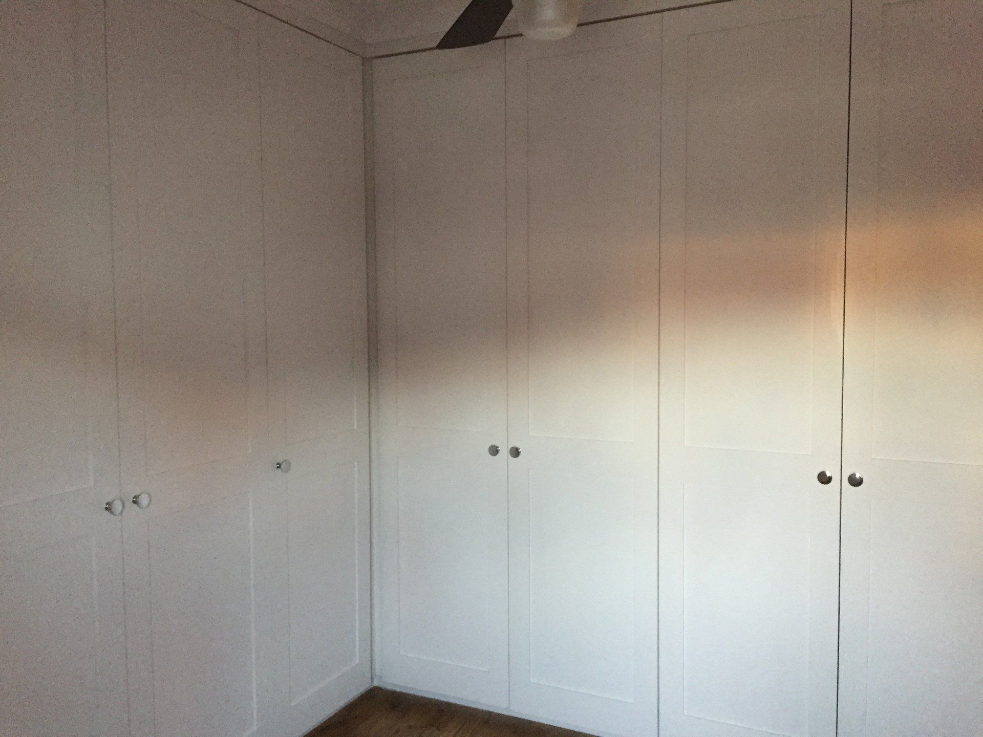 fitted furniture 26