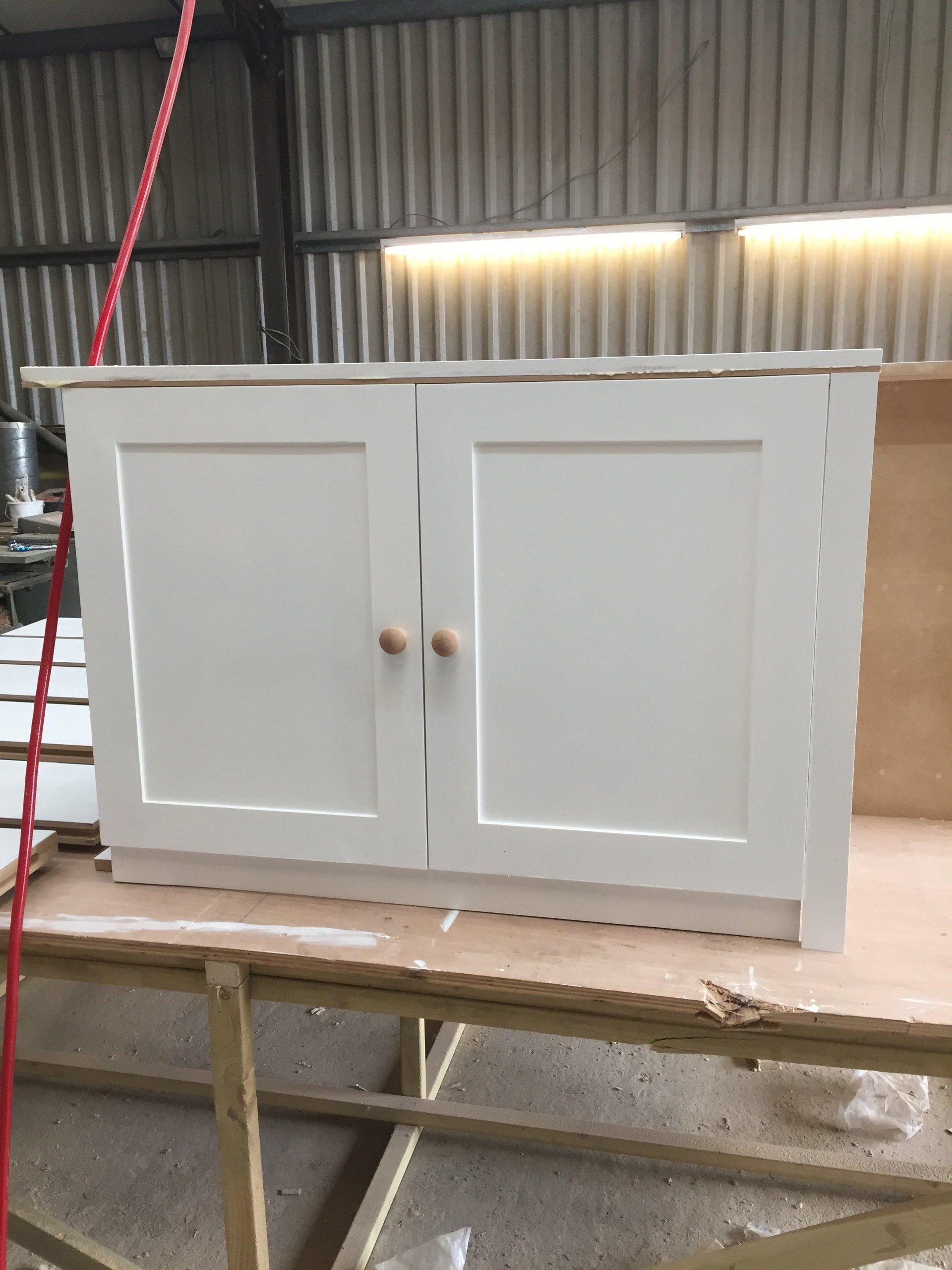 Fitted furniture 15