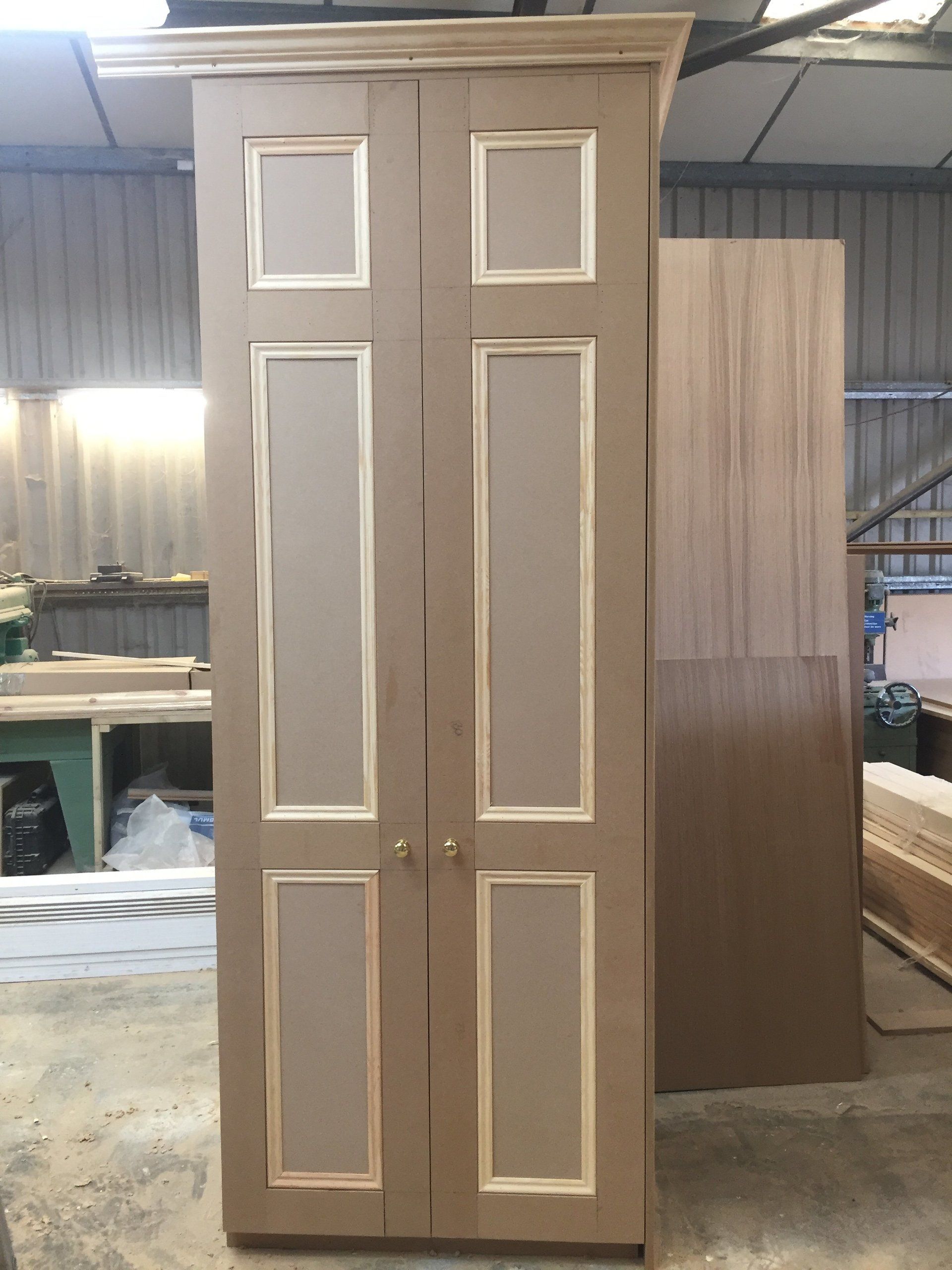 fitted furniture 22