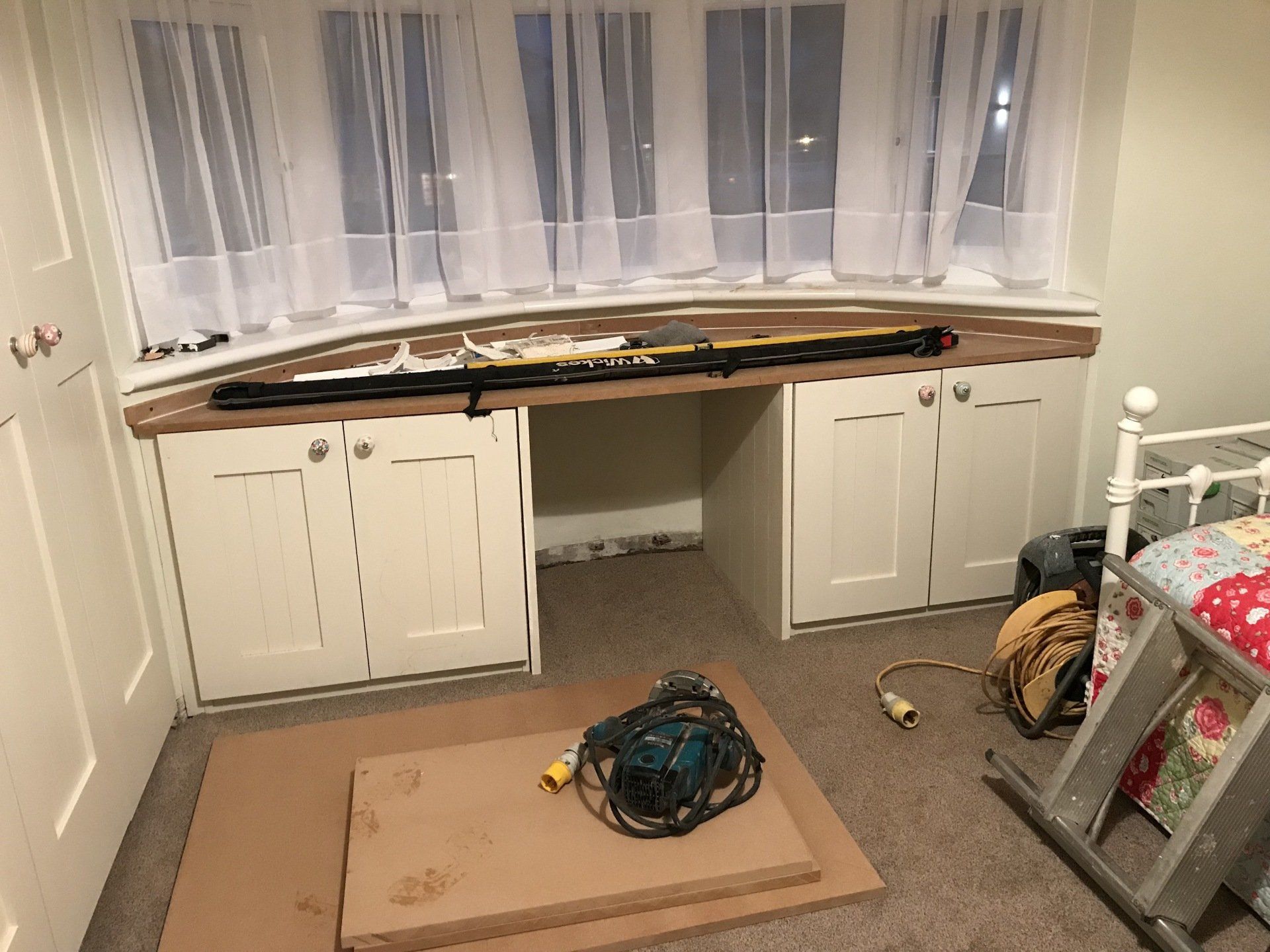 Fitted furniture 5