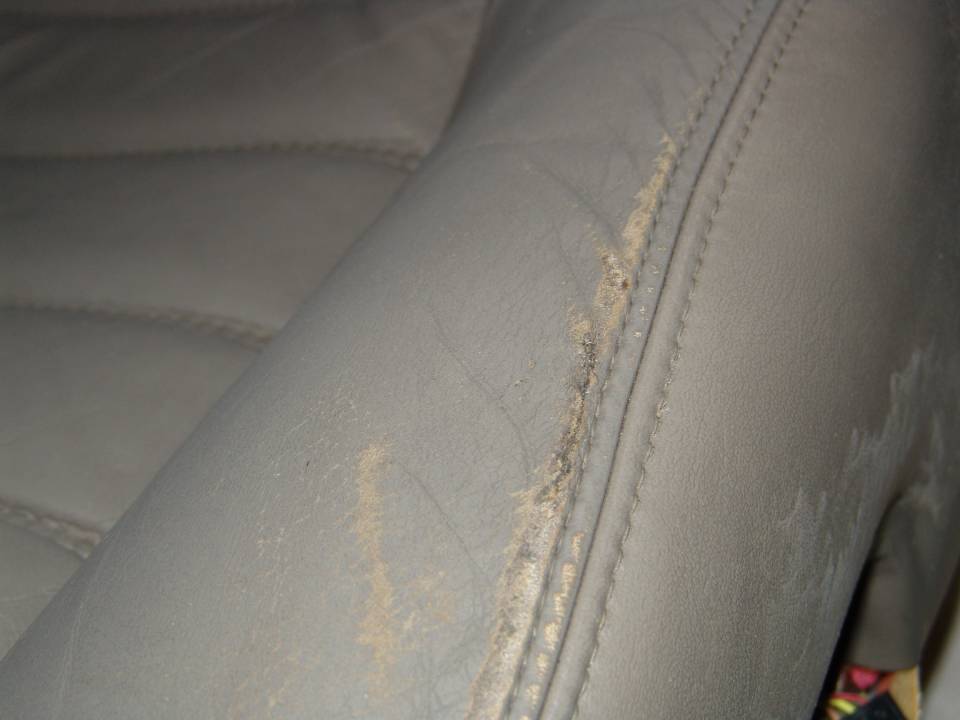 Trattamenti rivestimenti interni auto