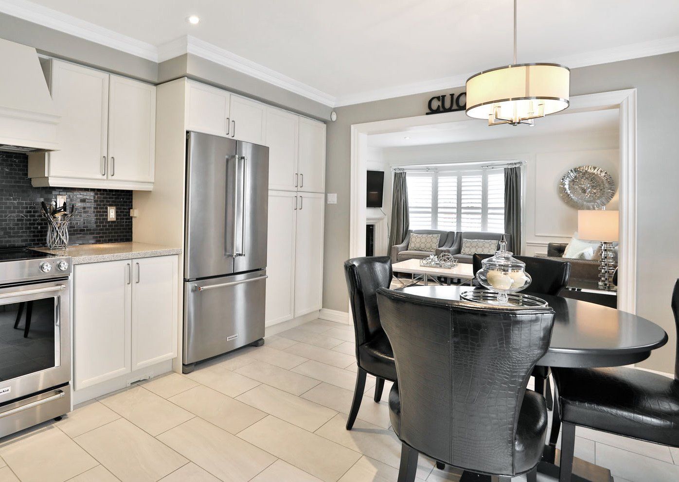 monochromatic kitchen, monochromatic kitchen renovation,  monochromatic kitchen reno, monochromatic kitchen color scheme, black and white kitchen, black  and white kitchen design