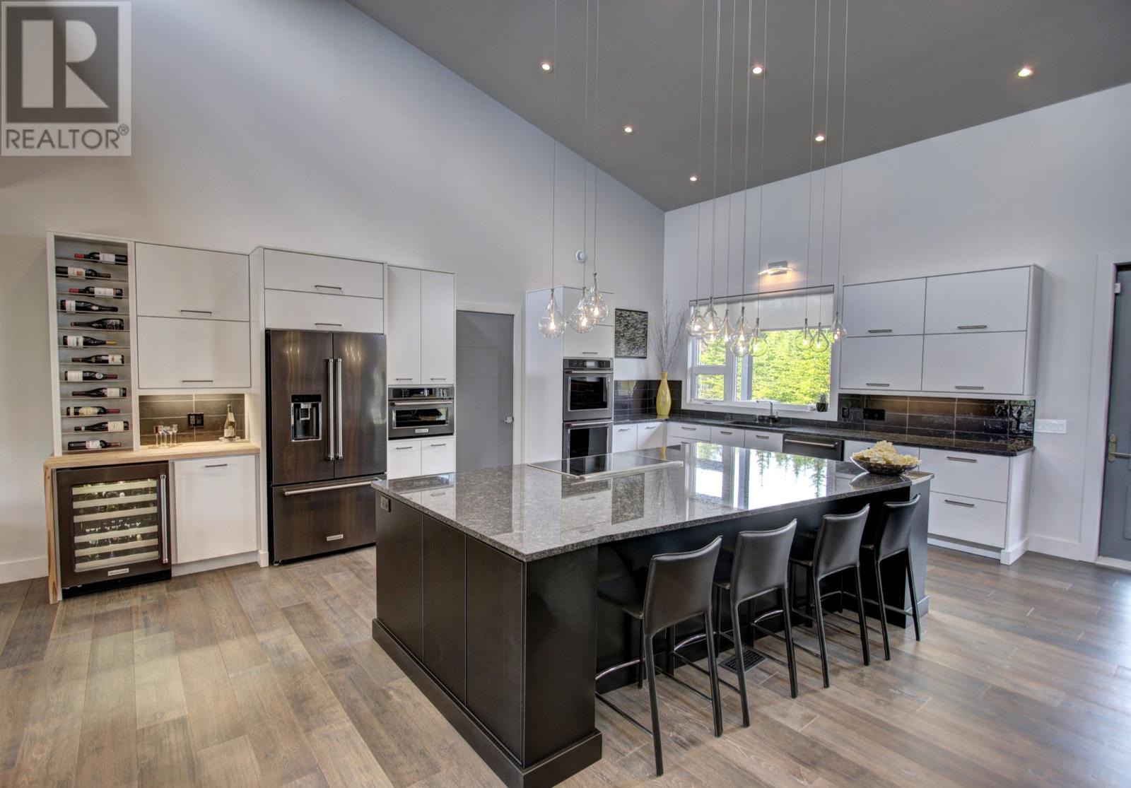 ENIO CONTEMPORARY KITCHEN BY YOURSTYLE KITCHENS