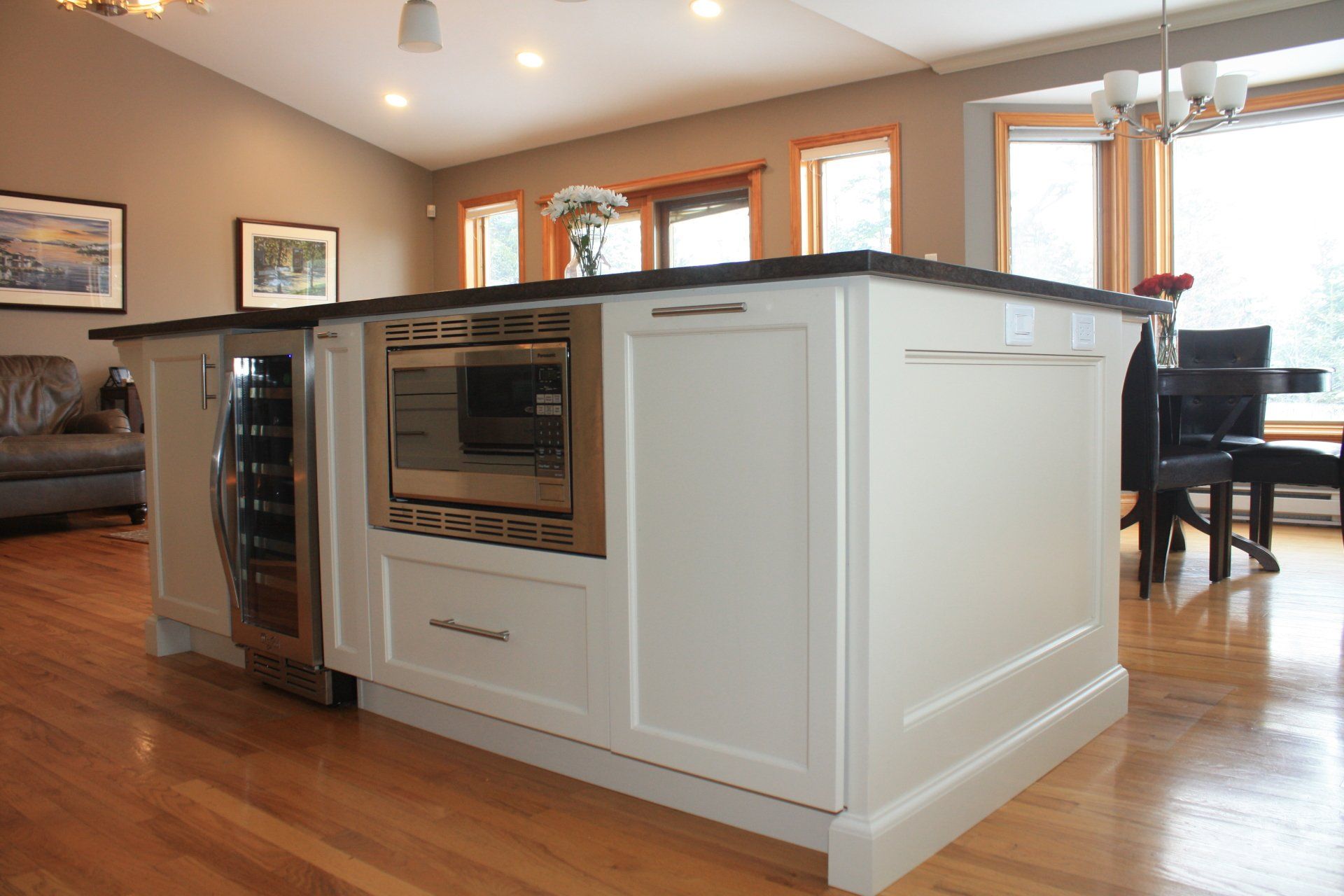 LISA TRANSITIONAL KITCHEN BY YOURSTYLE KITCHENS