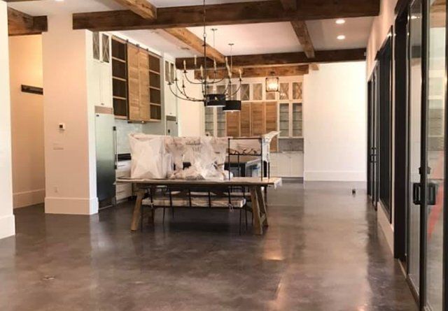 Commercial Cleaning Service — Worker Cleaning the Office in Prairieville, LA