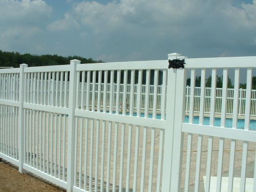 White Fence — Fort Wayne, IN — Arrow Fence