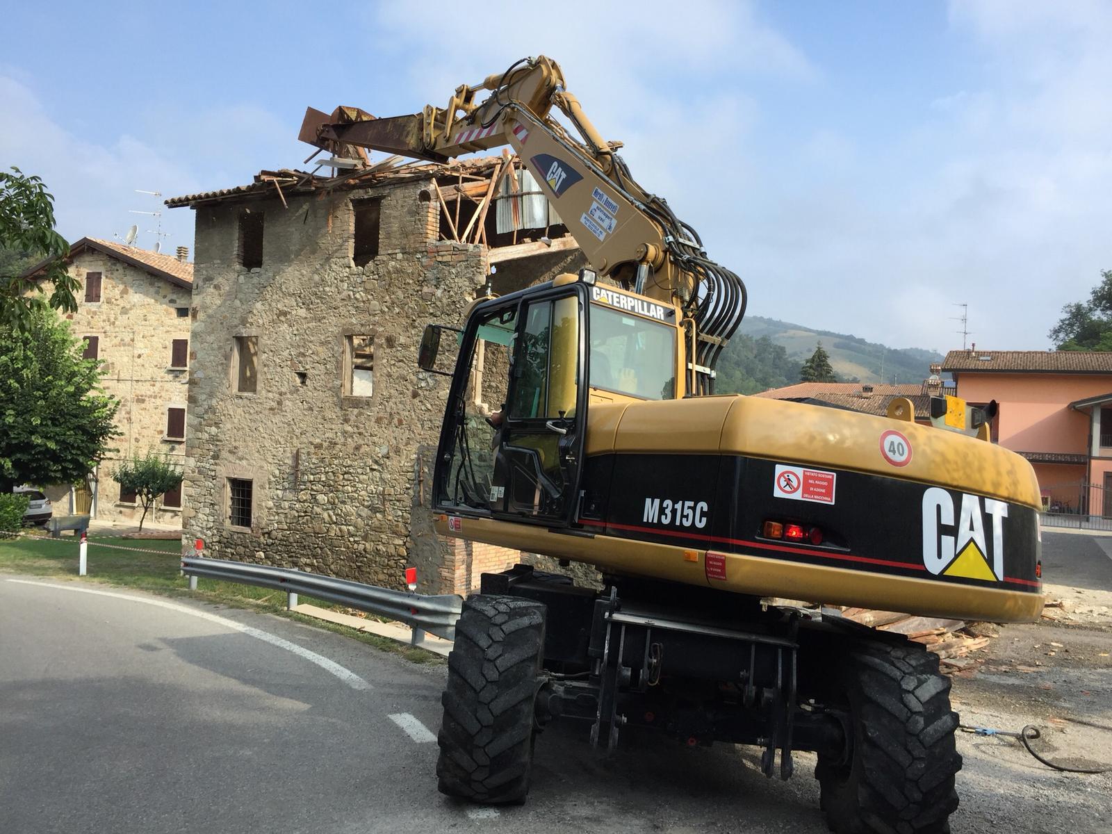 macchina per demolizioni edili a Reggio Emilia