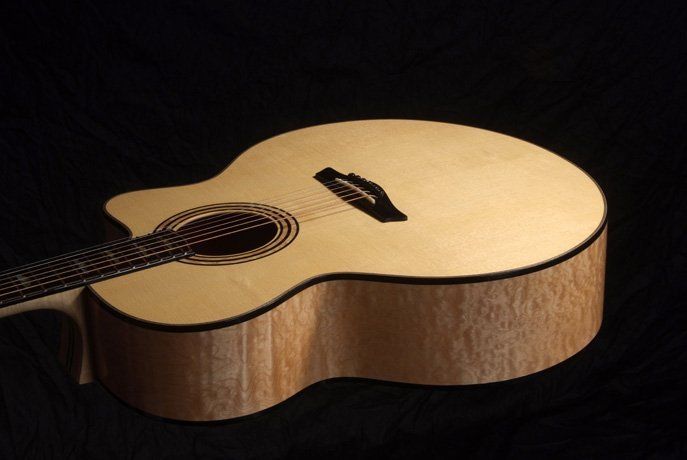 Top and side view Dinah in quilted maple and alpine spruce