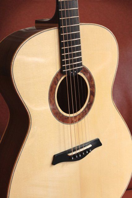 Front Archback Fingerstyle Artist model in Kotibe and alpine spruce