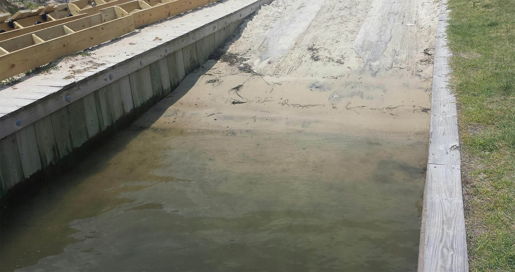 Boat ramp construction
