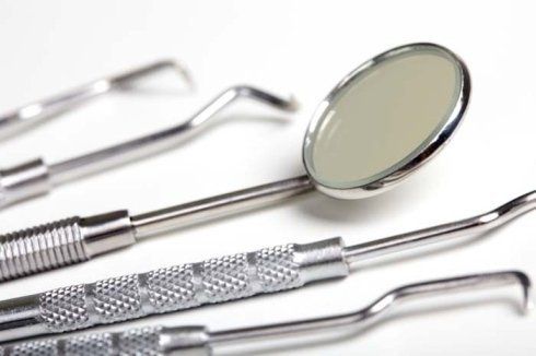 ambulatorio dentistico, dentisti preparati, studio per cure dentali