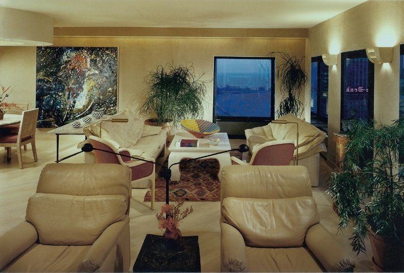 Beautiful Living Room — Chicago, IL — Allan J. Grant and Associates
