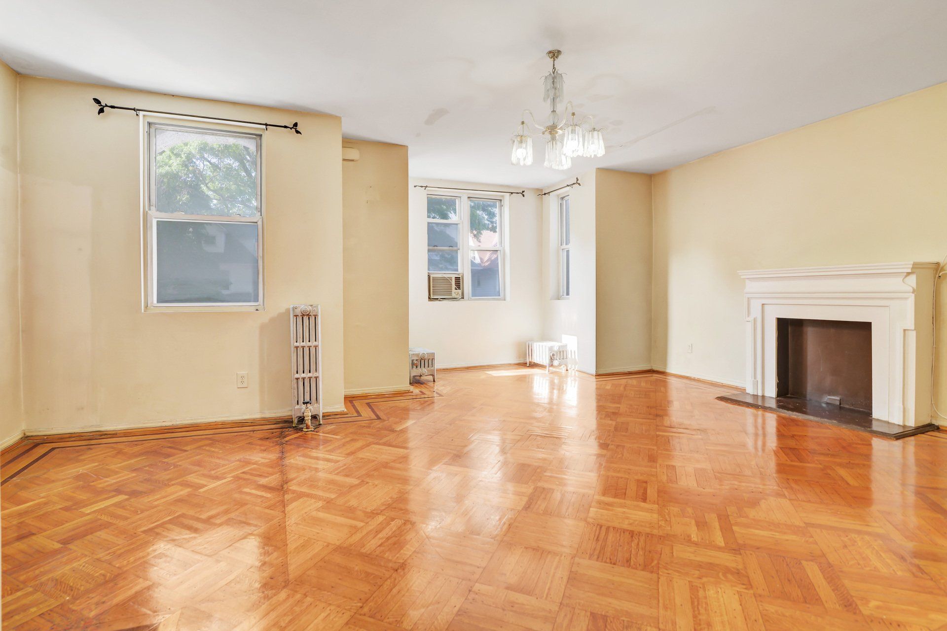 Living Room - Before