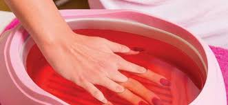 speciale behandeling voor de nagels .