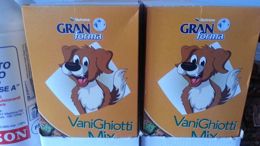 mangimi per animali da cortile, mangimi per animali, mangimi per animali domestici, mangimi per cani, mangimi per gatti, mangimi specifici, zootecnica, viterbo