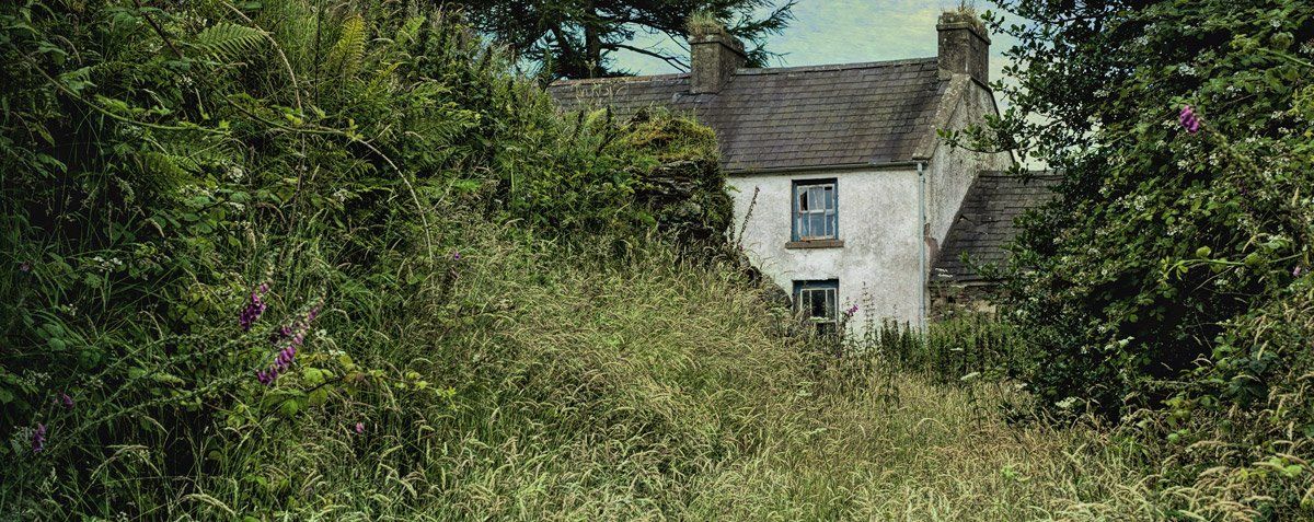 Phot of abandoned house by Art Ward ©