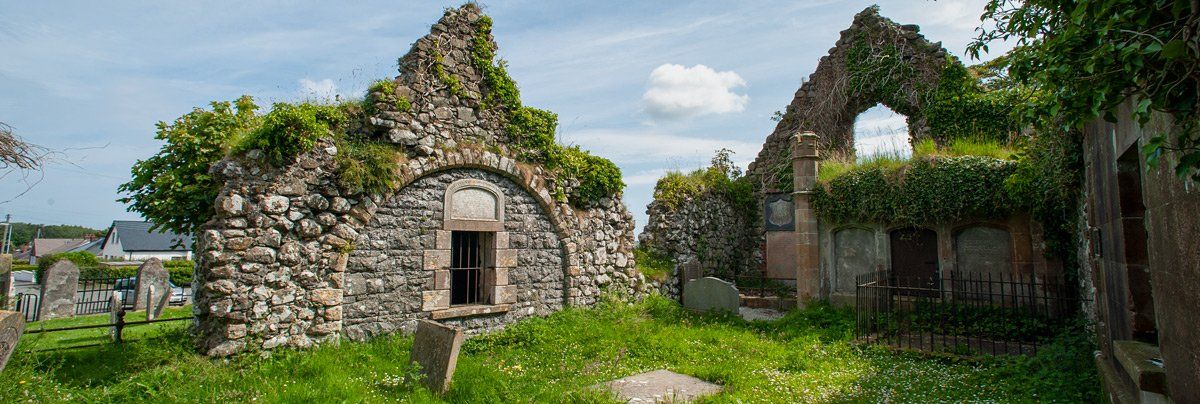 Photo of Templecorran Church ruin by Art Ward ©