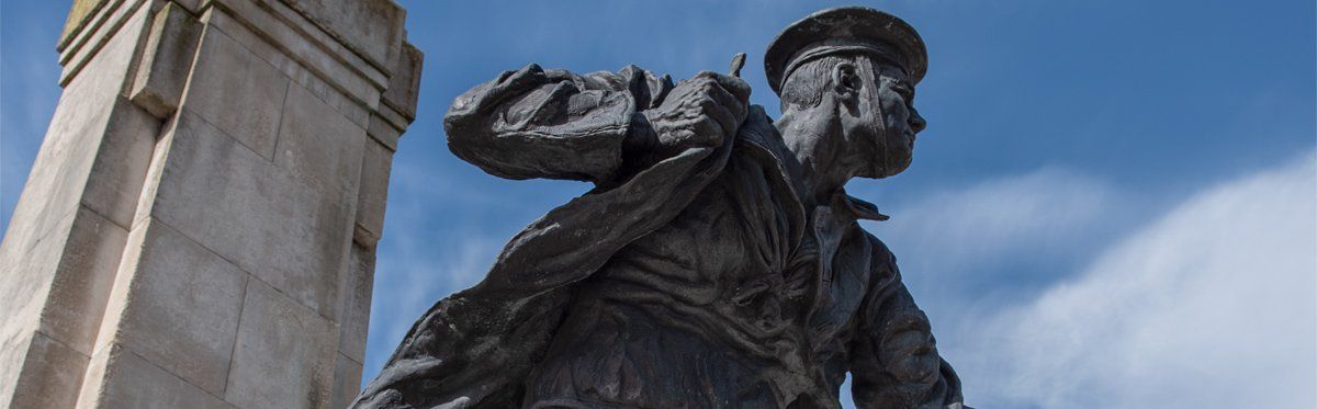 Photo of Derry War Memorial by Art Ward
