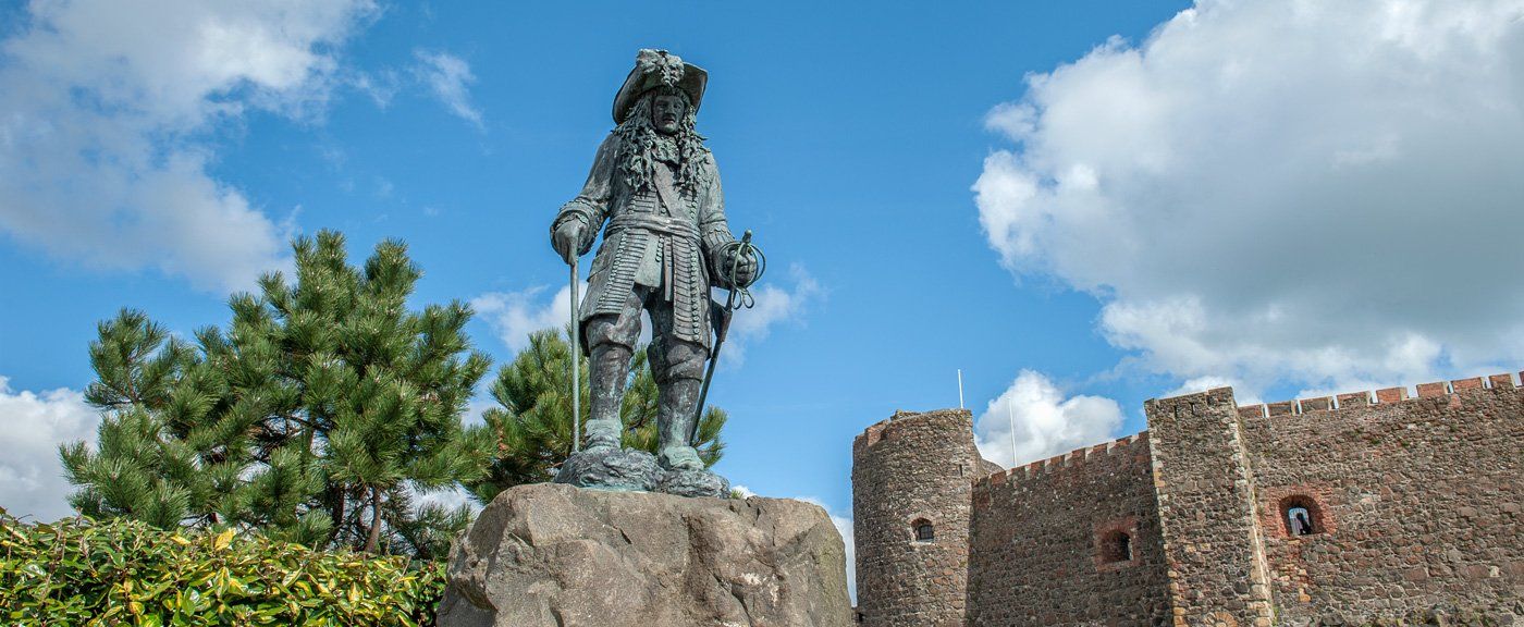 Photo of William III sculpture by Art Ward ©